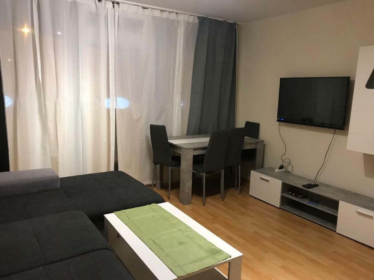 City Appartment Near Dusseldorf Mainstation! Exteriör bild